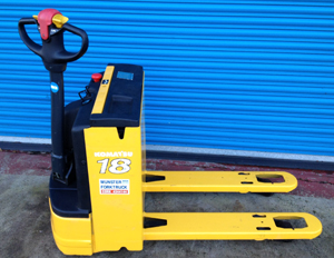 Komastu Powered Pallet Truck